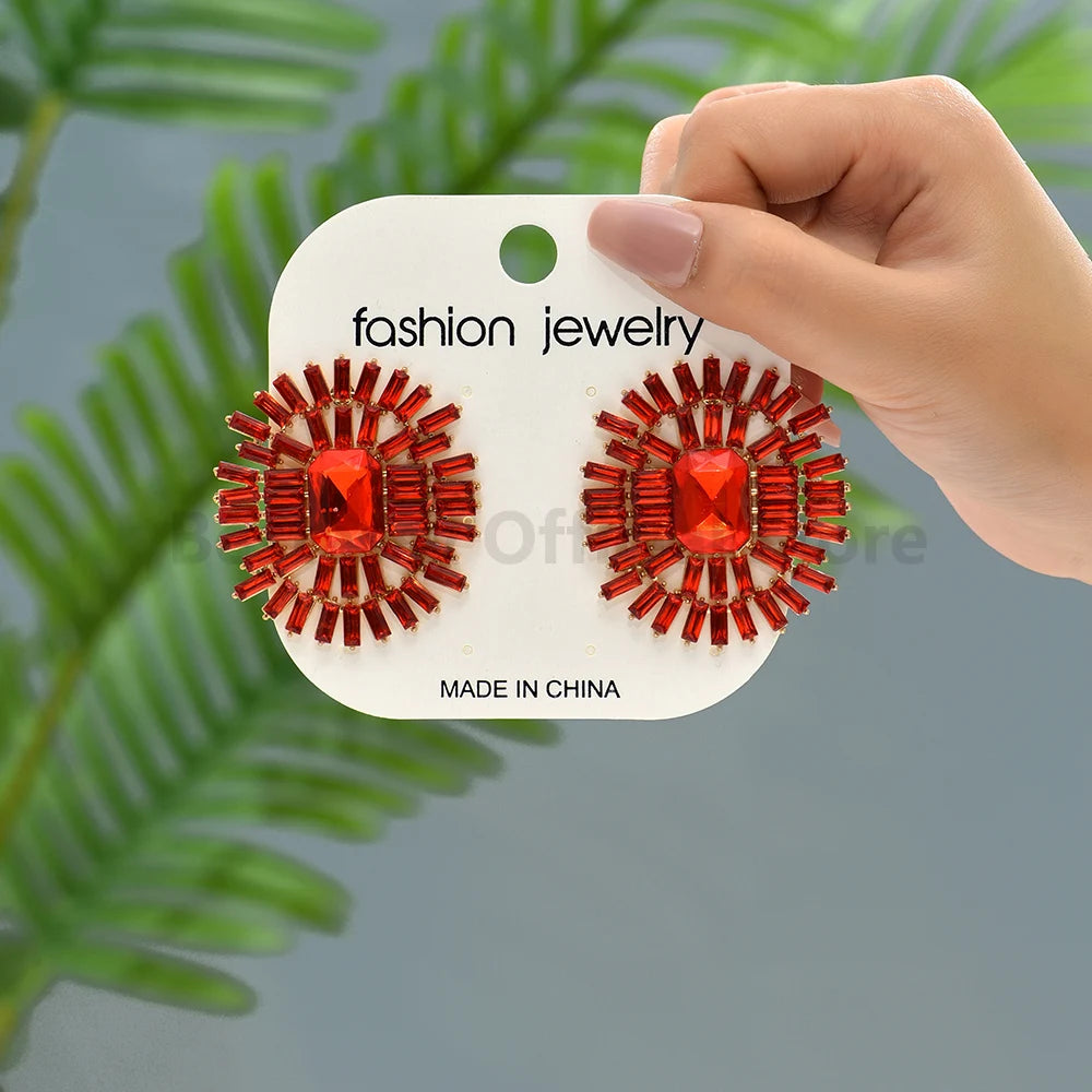 New Fashion Resin Metal Piercing Round Stud Earrings For Women Luxury Design Jewelry Modern Popular Eco-Friendly Ear Accessories