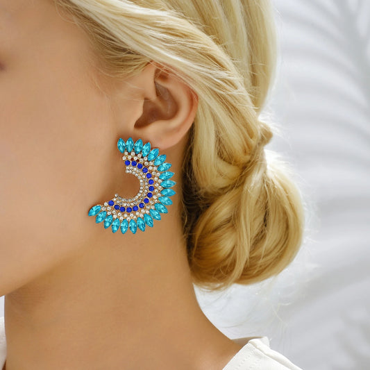 Exaggerated Sparkling Rhinestone C Shape Stud Earrings for Wonmen Fashion Elegant Luxury Jewelry  Party Prom Bridal Accessories