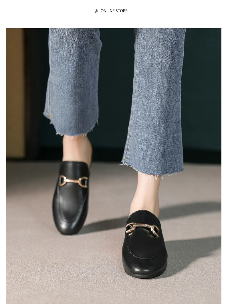 2024 spring and summer women’s outer wear slippers flat shoes Women's casual mules Stylish metal decoration Large size 41-44