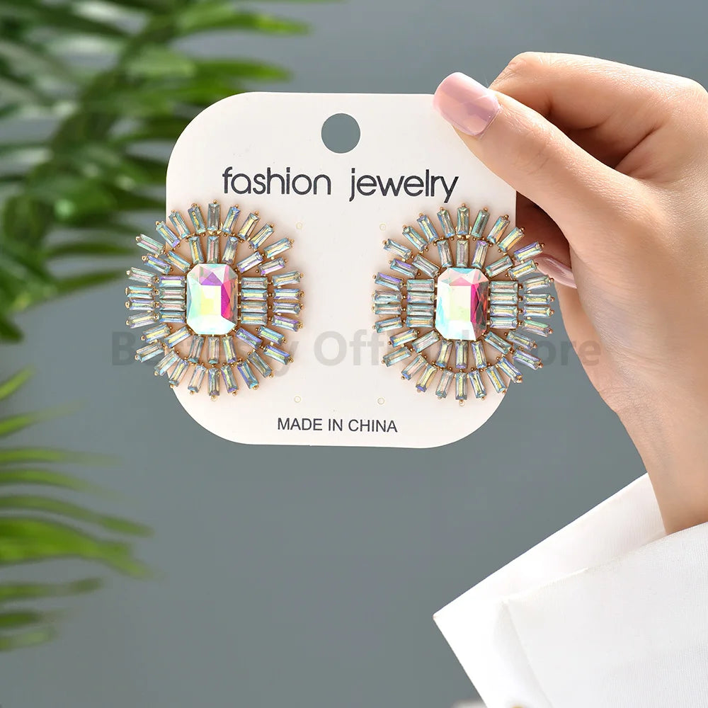 New Fashion Resin Metal Piercing Round Stud Earrings For Women Luxury Design Jewelry Modern Popular Eco-Friendly Ear Accessories