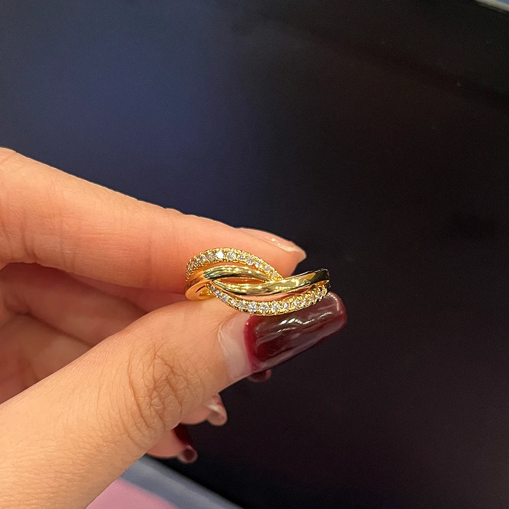Huitan Fashion Women's Rings for Wedding Accessories with Cubic Zirconia Statement Female Rings Fancy Gift High Quality Jewelry