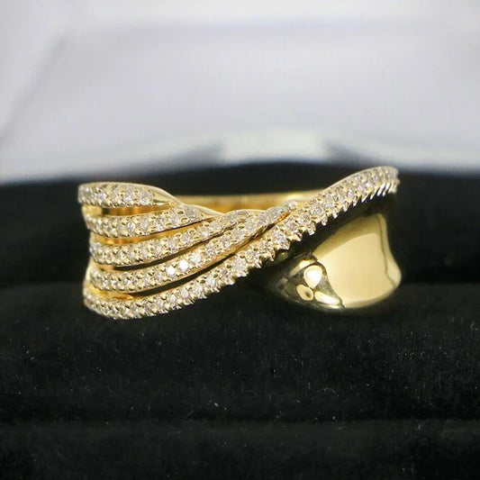 Huitan Luxury Wave Twisty Gold Color Women Rings with Brilliant Cubic Zirconia Noble Superb Accessories Modern Wedding Jewelry