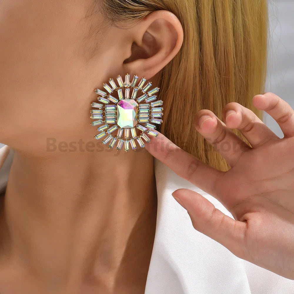 New Fashion Resin Metal Piercing Round Stud Earrings For Women Luxury Design Jewelry Modern Popular Eco-Friendly Ear Accessories