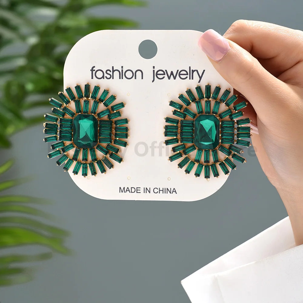 New Fashion Resin Metal Piercing Round Stud Earrings For Women Luxury Design Jewelry Modern Popular Eco-Friendly Ear Accessories