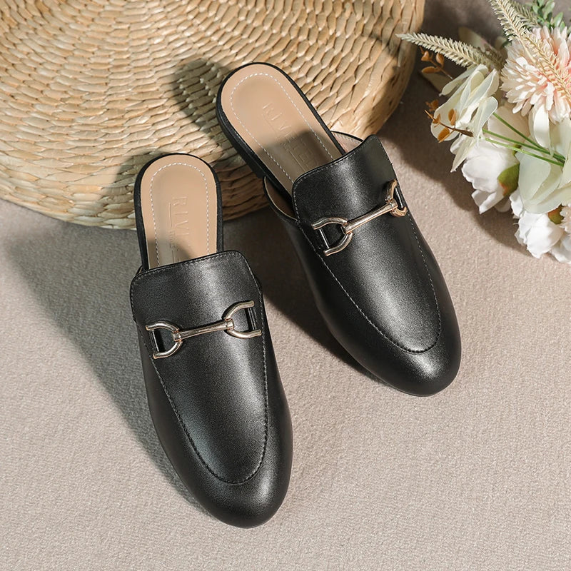 2024 spring and summer women’s outer wear slippers flat shoes Women's casual mules Stylish metal decoration Large size 41-44