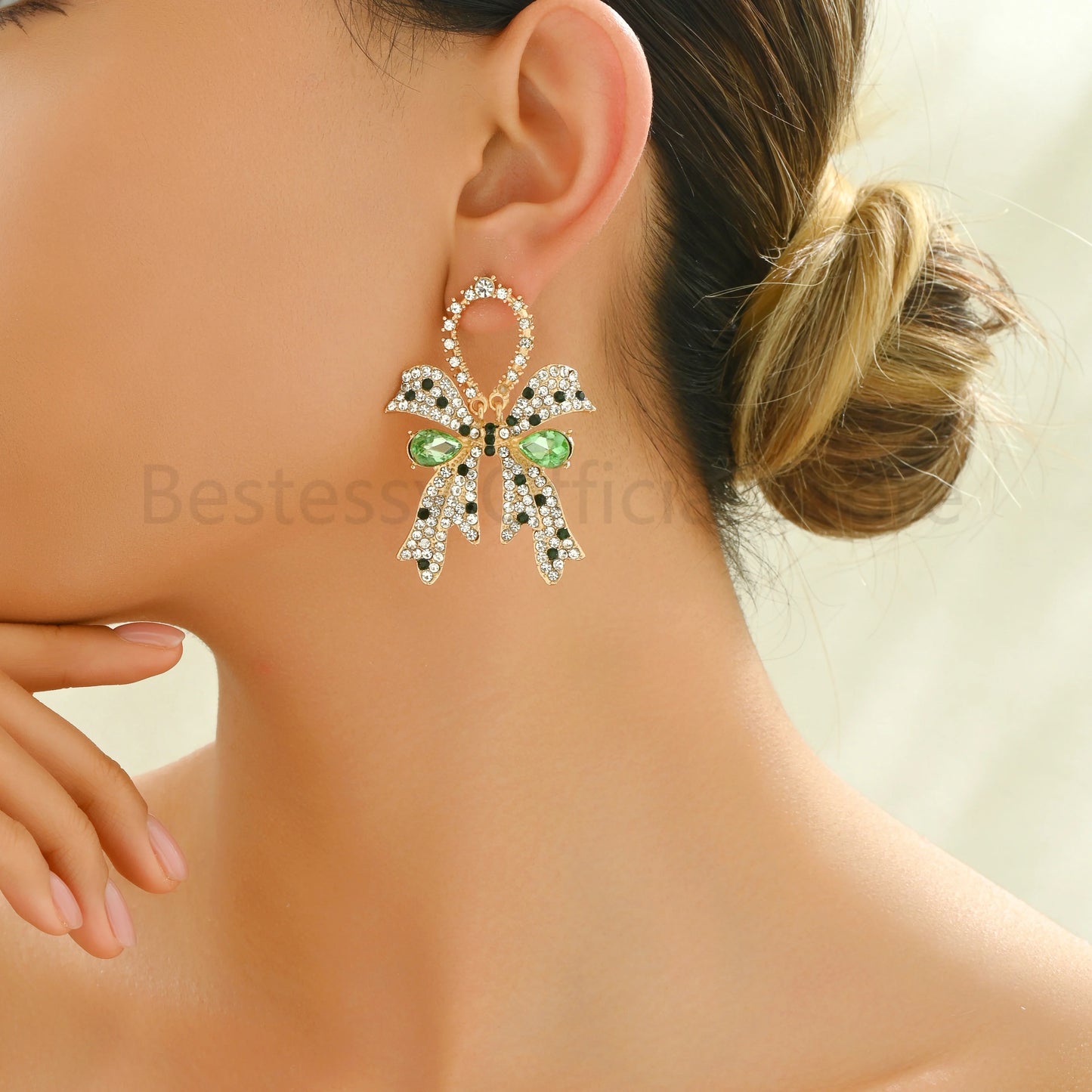 Fashion Gorgeous Sweet Rhinestone Bow Earrings for Women Party Prom Bridal Wedding Ladies Jewelry Accessories