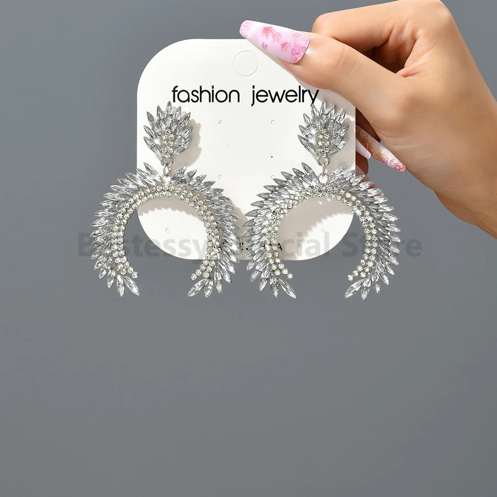 Exaggerated Red Imitation Gemstone Crescent Drop Earrings for Women Vintage Elegant Luxury Party Prom Bride Jewelry Accessories